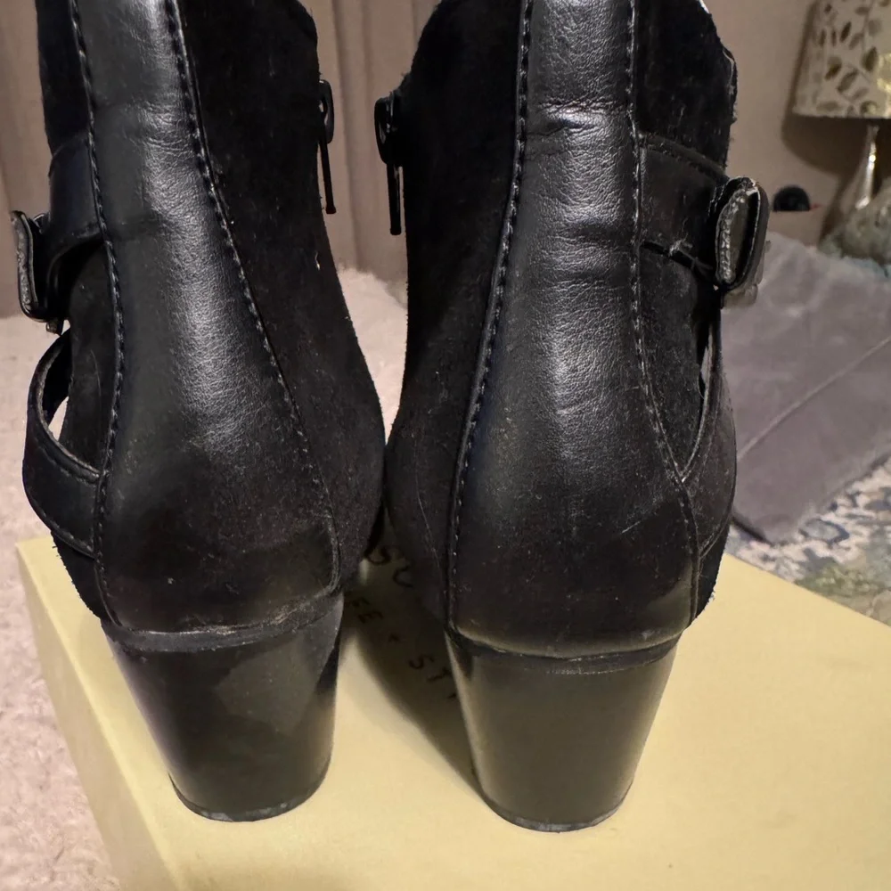 Sonoma‎ Black Ankle Booties with Buckle